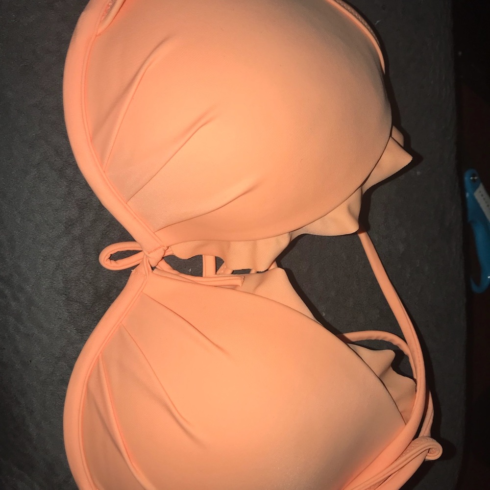 Victoria secret push up top 34B
